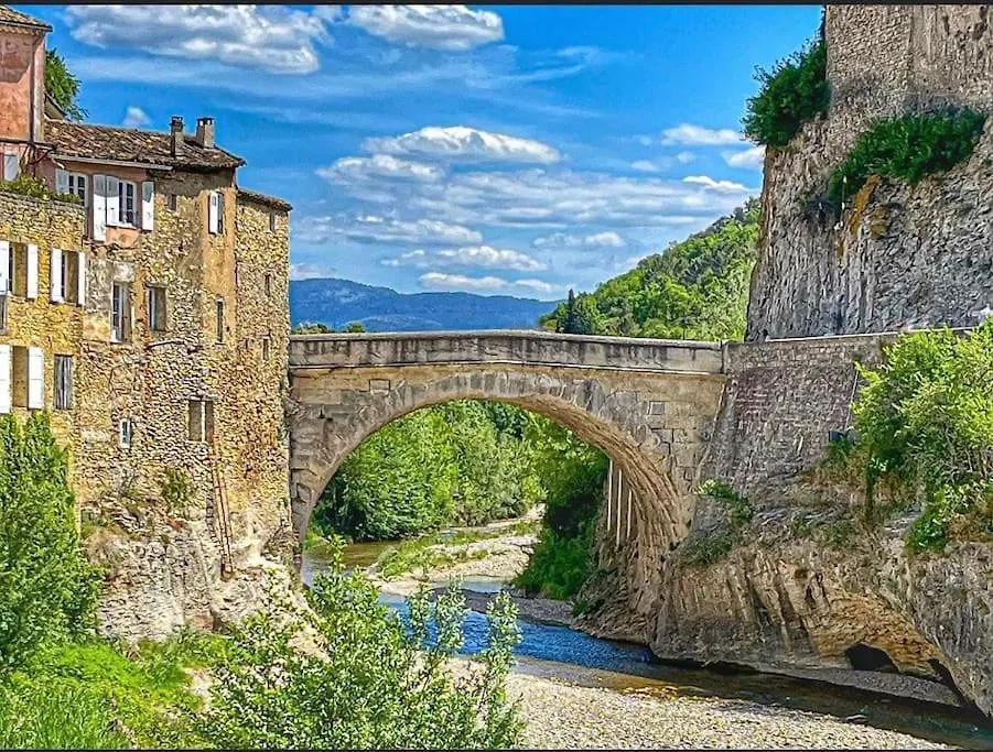 Hypercentre Avec Vue Sur Le Chateau Vaison-la-Romaine Διαμέρισμα